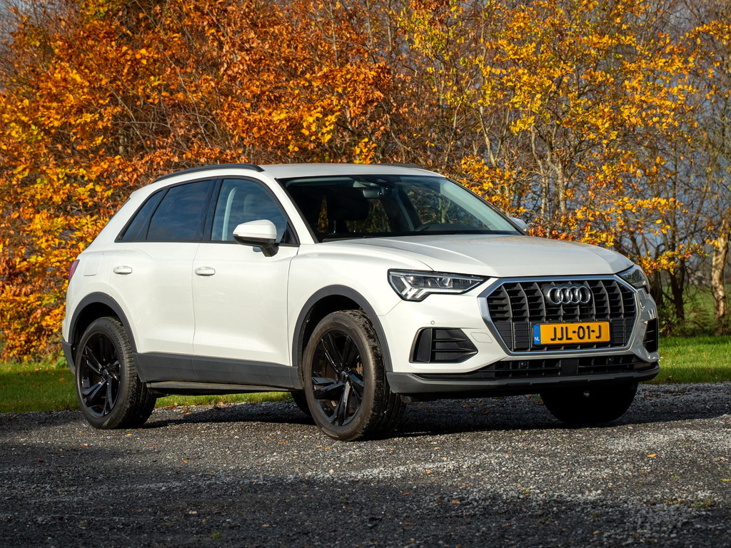 Audi Q3 45 TFSI e 48706917-0.jpg | VAG Select